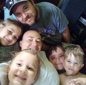 Meet your Posher, Leslie